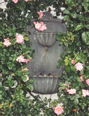 wall fountain